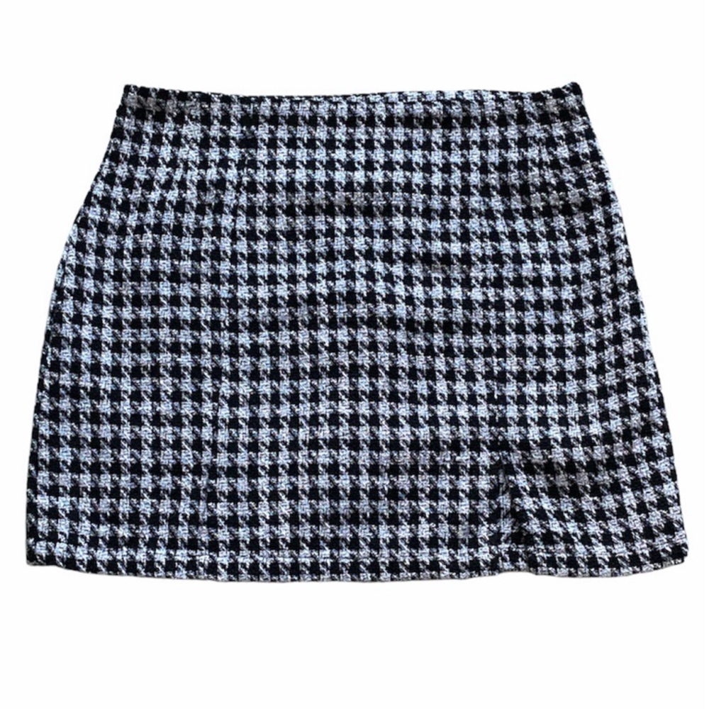 Glassons houndstooth mini skirt